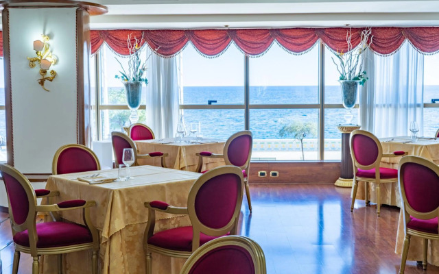 Hotel Palace