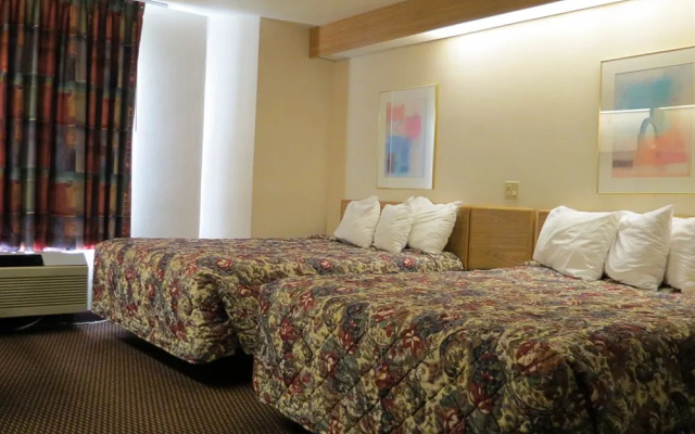 America's Best Inn - Antigo