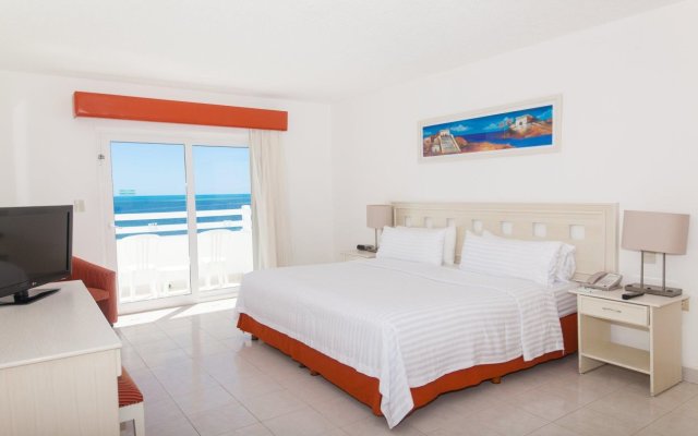 Ocean View Cancun Arenas