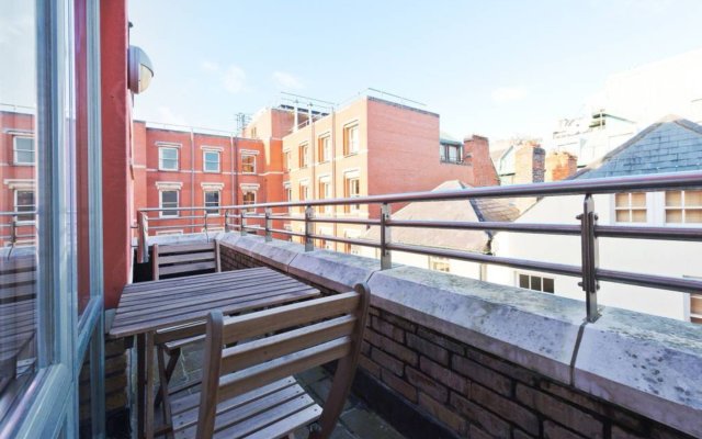 2 Bedroom City Centre Apartment With Patio