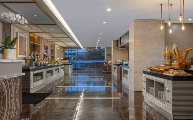 Hotel Santika Premiere Gubeng - Surabaya