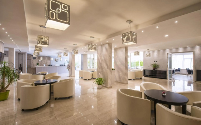 Simon Hotel