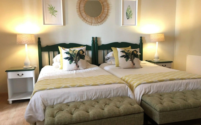 Dunvegan Execu Lodge