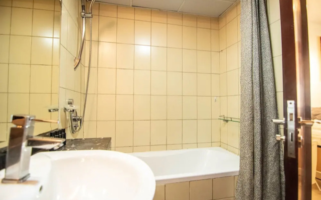 Lux BNB Jumeirah Lake Towers