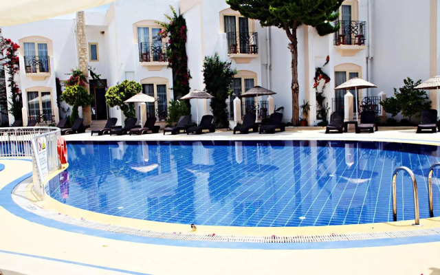 Serpina Hotel - Adults Only