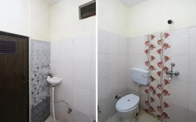 Hotel Bullet Inn & Lounge By OYO Rooms