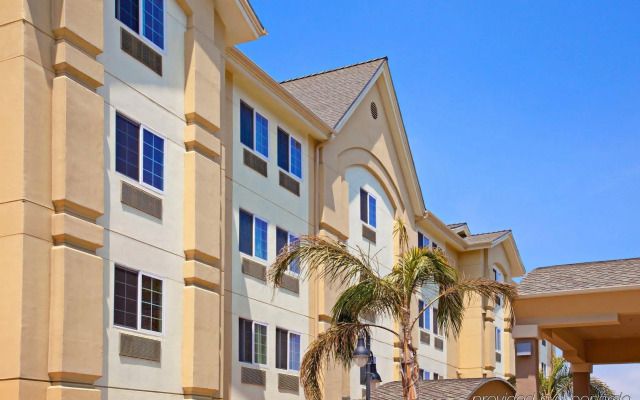 Candlewood Suites LAX Hawthorne by IHG