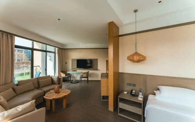 ShengSi Maison New Century Hotel