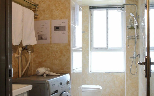 Mr. Vinegar Apartment