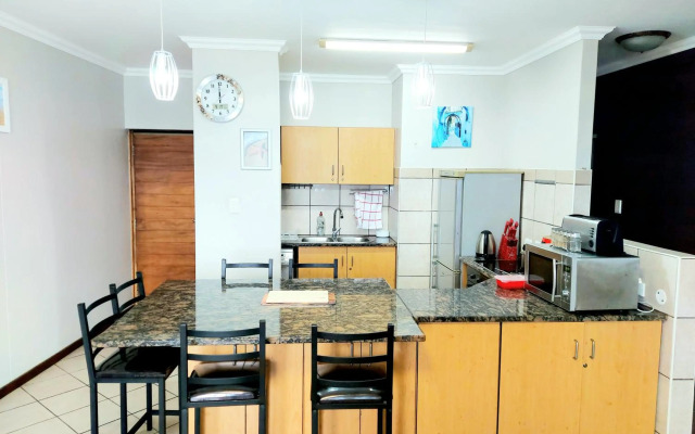 Beachside 3 bed apartment with stunning seaviews