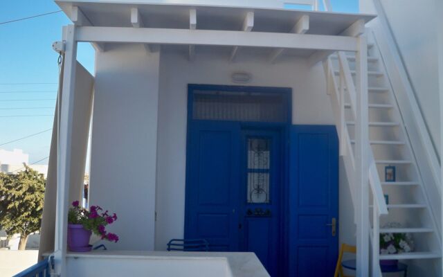 Heliotropio Studios & Apartments