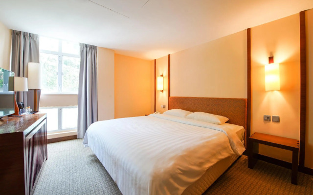 Warwick Hotel