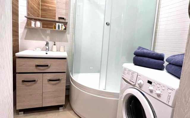 Мята на улице Жукова