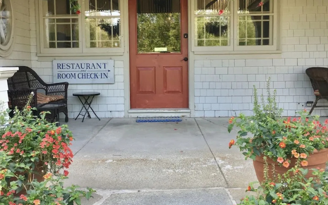 Barncastle Inn & Restaurant