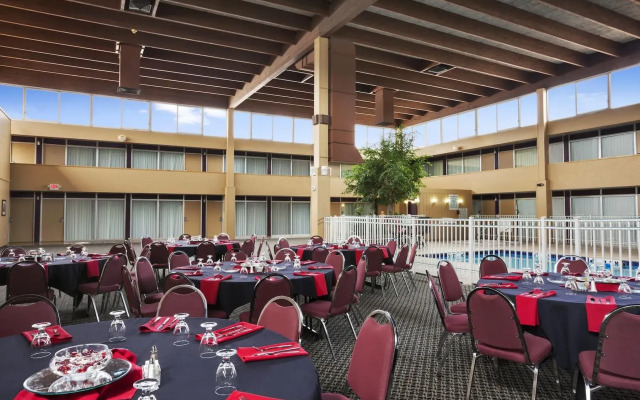 Ramada Plaza Riverside