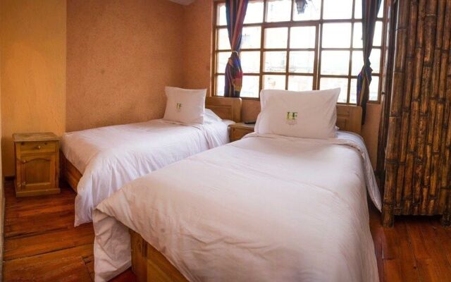 Hotel Flores