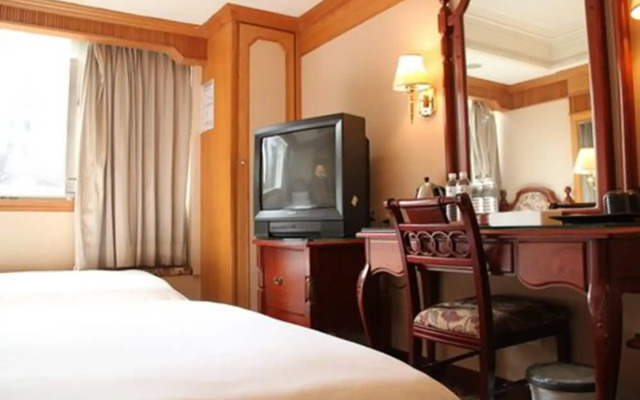 Meadow Hotel