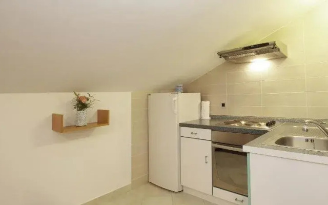 Apartments Elza