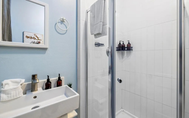 Seas The Breeze 4 Bedroom Home