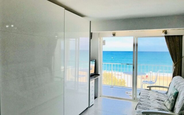 Investingspain Studio Beach Paradise Front sea Views on the Beach
