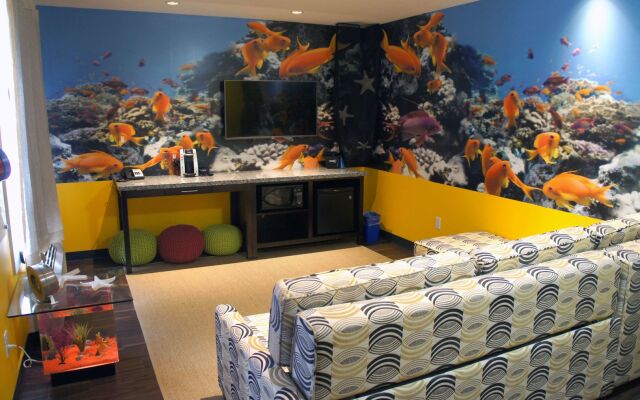 Home Inn and Suites Regina Airport
