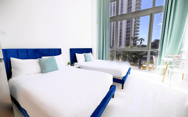 SeaStays Apartments