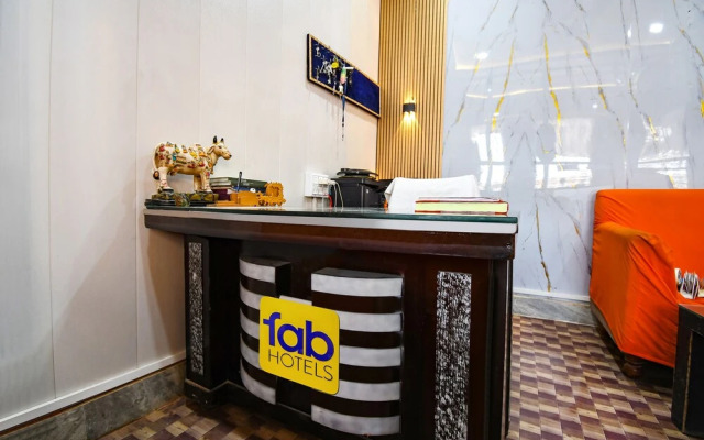 Fabhotel Geeta Bhawan