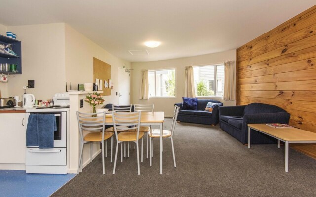 Campus Summer Stays - Akoranga Village