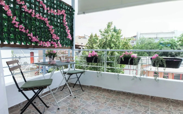 Luxurious 3 Bd Modern Apt in Dafni