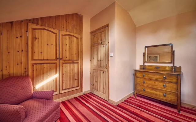 Host Stay The Red Brick Barn