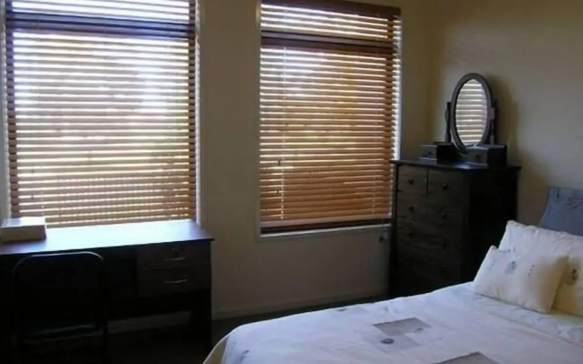 Insaa Serviced Apartments Dandenong