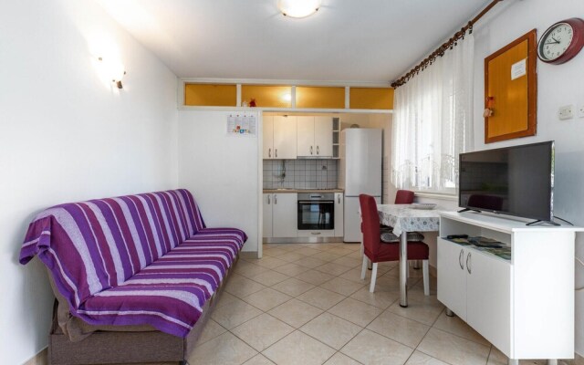 Awesome Home in Klenovica With Wifi and 5 Bedrooms