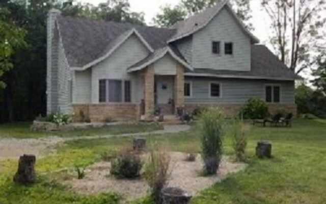 House on Lookout Trace