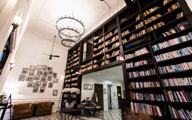 The Alcove Library Hotel