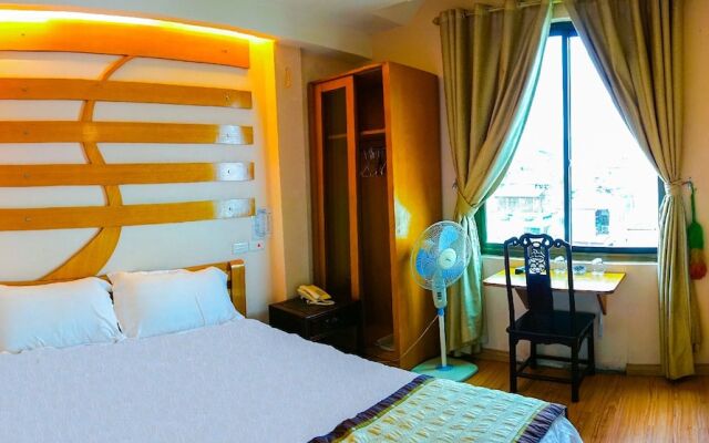 Thanh Lich Hotel