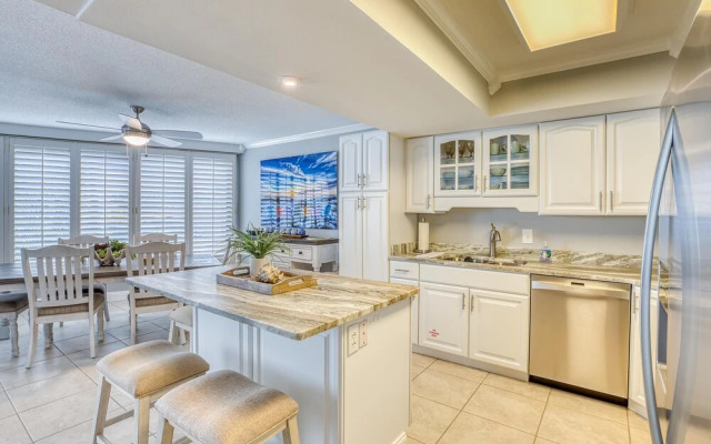 Beachside One 4016 O