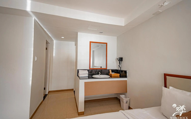 Whiterock Beach Hotel + Waterpark