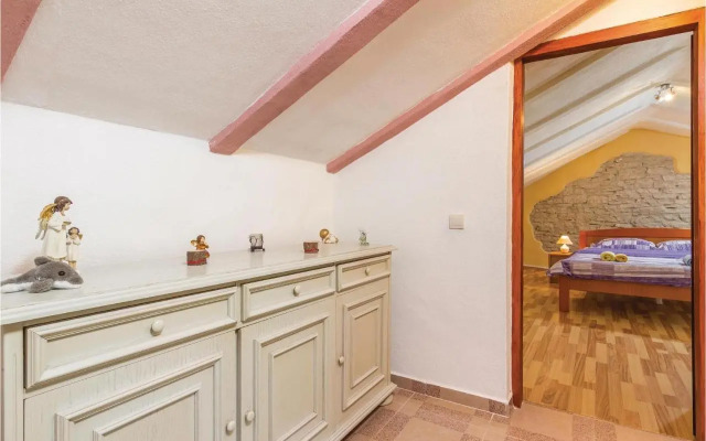 Holiday home Svetvincenat with Outdoor Swimming Pool 207
