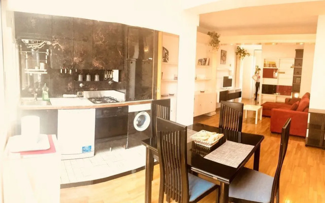 Giulio Cesare Luxury Apartment