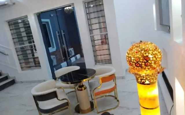 De- Lites Hotel