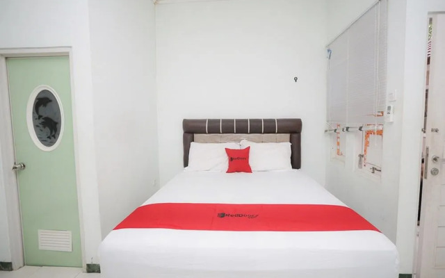 RedDoorz near Bundaran Kecil Palangkaraya