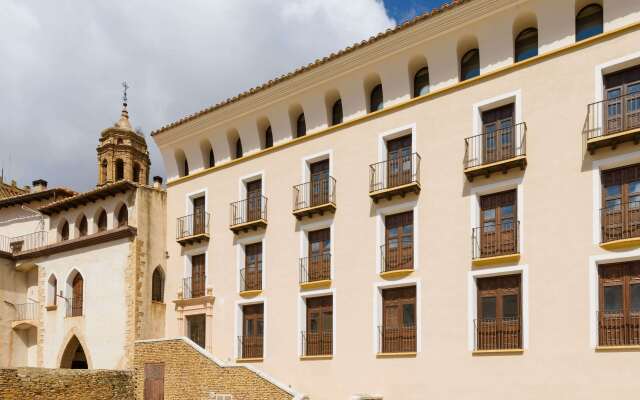 Hospederia Palacio la Iglesuela del Cid