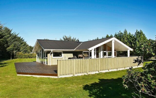 Luxurious Holiday Home in Løkken With Roofed Terrace