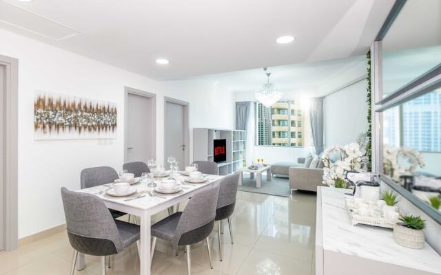 LUX The Marina Ocean View Suite 4