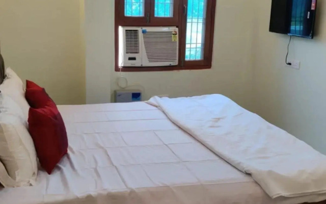Chauhan Palace by OYO Rooms