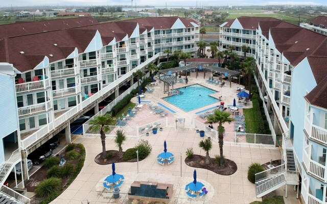 Seascape 2107 1 Bedroom Condo by RedAwning