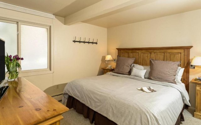 Standard Two Bedroom - Aspen Alps #106