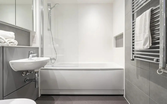 Chic Apartment Near City Centre