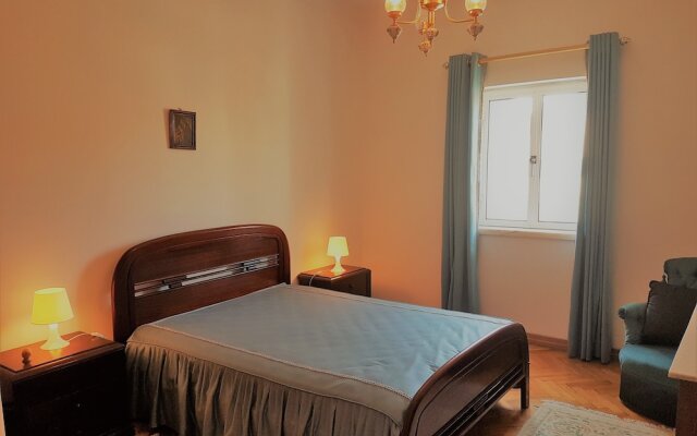 Caparica Quiet Rooms by Host-Point
