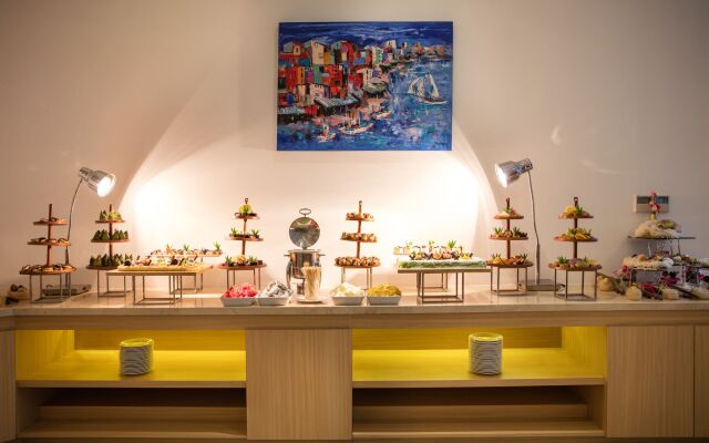 Cam Ranh Riviera Beach Resort & Spa